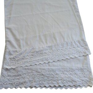 Vintage White Standard Pillowcases 2 Embroidered Scalloped Edges 20"x26" Cottage